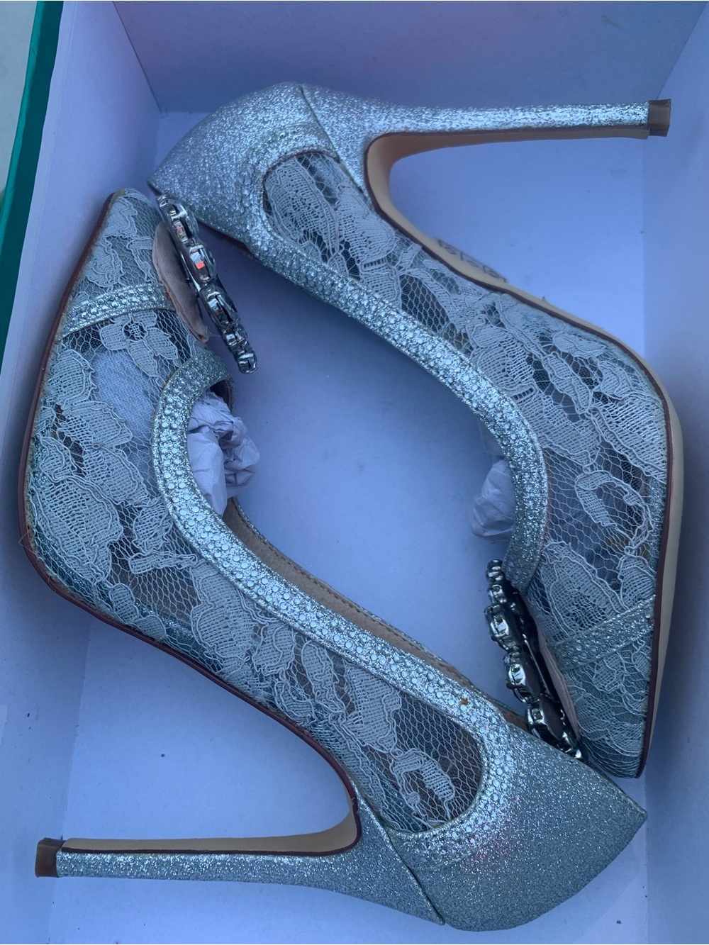NWOT Silver Lace & Glitter High Heel Pumps with Crystal Accent - Picture 8 of 13